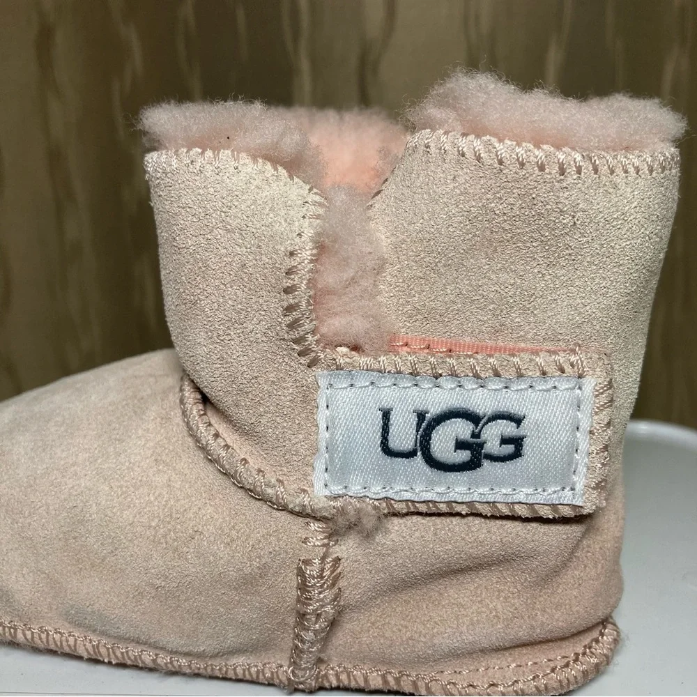 UGG Erin Pink Classic Baby Boot Size L 18-24 M Suede Sheepskin Lined 5202